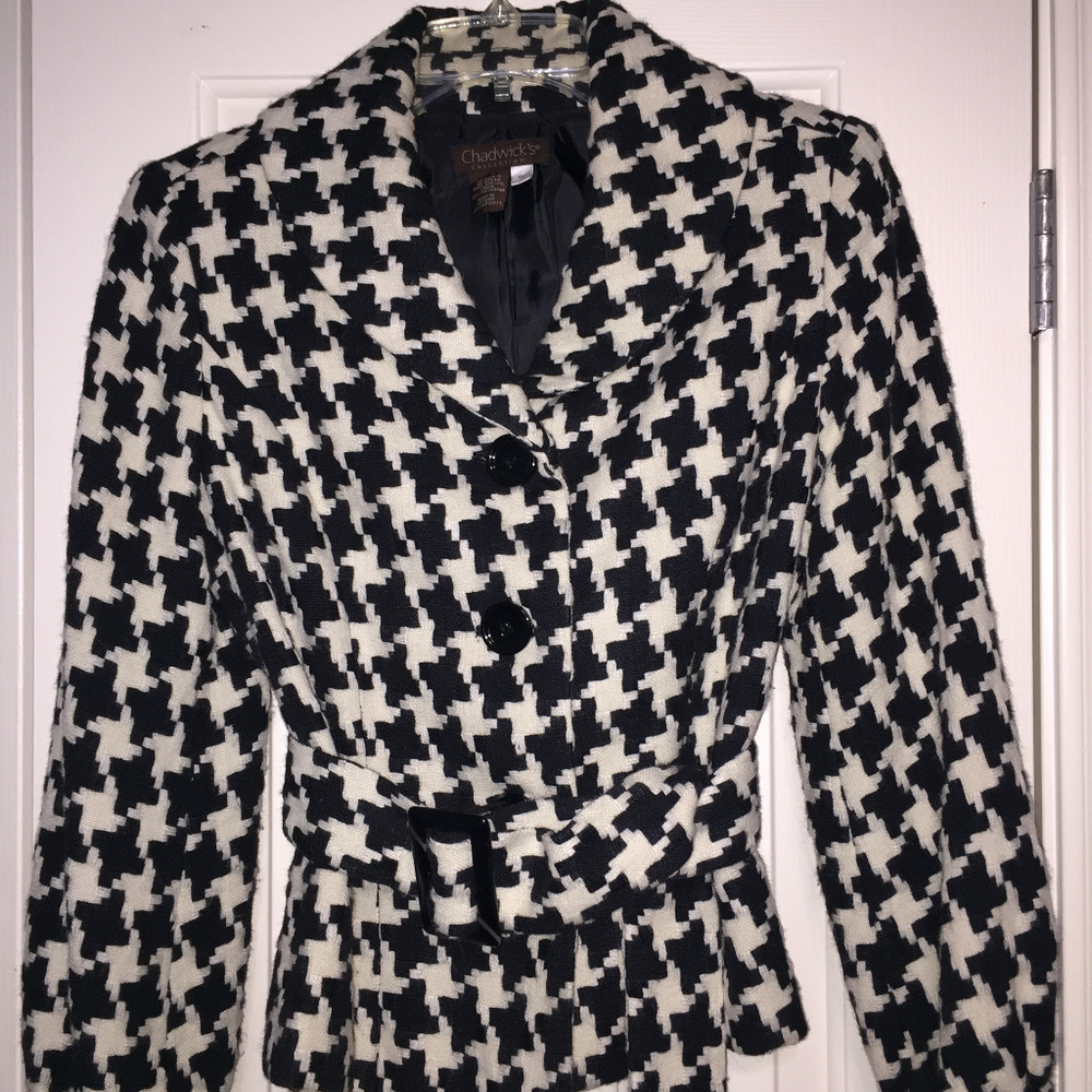 Belted Houndstooth Blazer